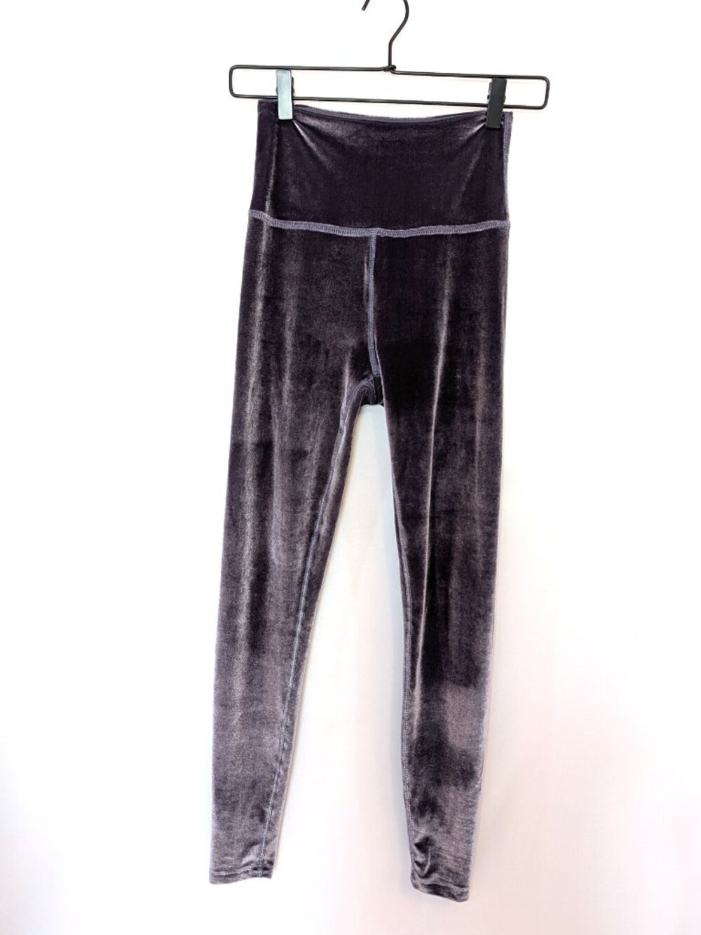 Beyond Yoga | Velvet Motion High Waisted Midi Legging Deep Amethyst | Size XS - Picture 4 of 9